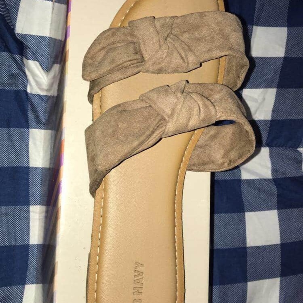 Women sandals